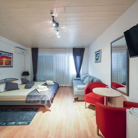 Lanterna Rooms トゥラニ エクステリア 写真